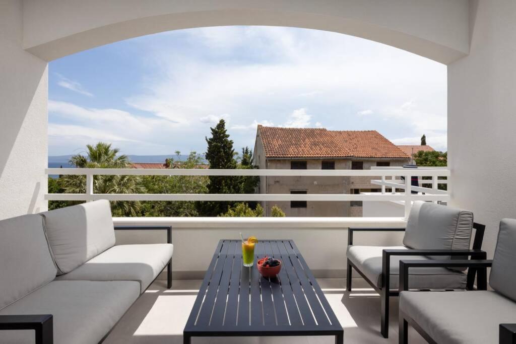 Holiday In Bol **** Blue Εξωτερικό φωτογραφία