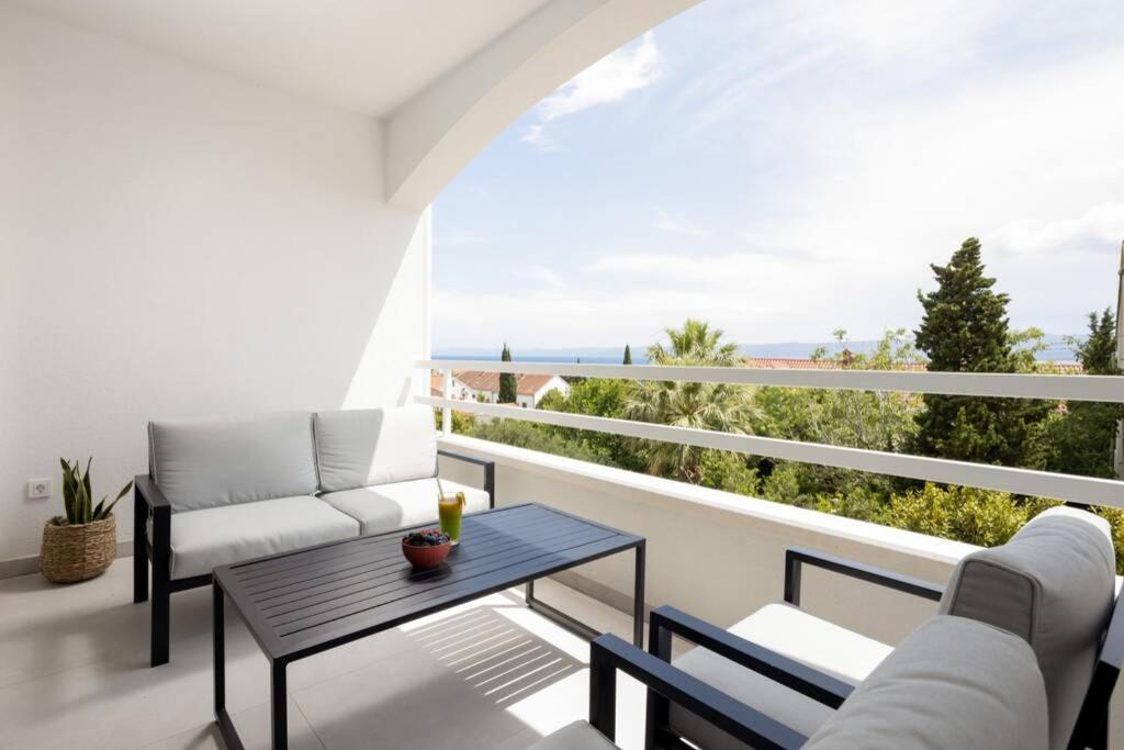 Holiday In Bol **** Blue Εξωτερικό φωτογραφία